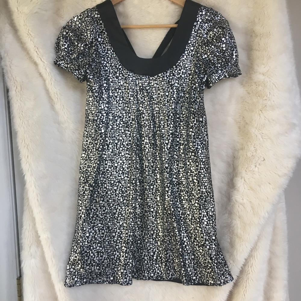 Voom by Joy Han metallic silver/black party dress